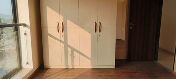 Room in 3 BHK Apartment at Spenta Alta Vista, Chembur – for Rent