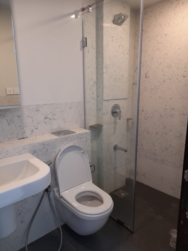 Bathroom, dosti-eastern-bay 2 Bedroom 785 Sq.Ft. Apartment In Wadala Mumbai 8102164