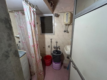Attached Bathroom in 2 BHK Apartment at River Park Complex, Dahisar East – for Rent