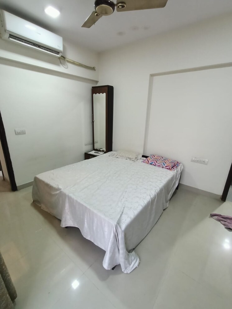 Bedroom, the-wadhwa-solitaire 1 Bedroom 460 Sq.Ft. Apartment In Kolshet Road Thane 8102186