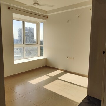 Room in 2.5 BHK Apartment at Bhartiya City Nikoo Homes II, Kannur – for Rent