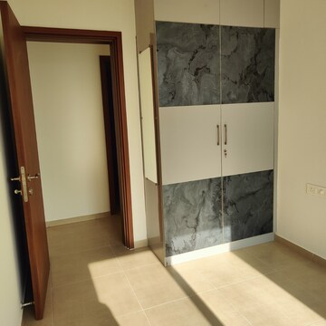 Room in 2.5 BHK Apartment at Bhartiya City Nikoo Homes II, Kannur – for Rent