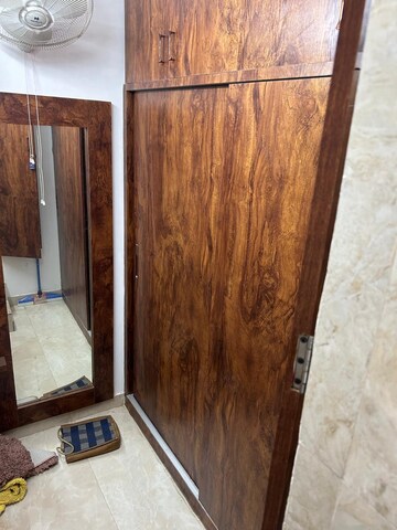 Furnished Amenities in 3 BHK Builder Floor at Greater Kailash Part 3 – for Rent