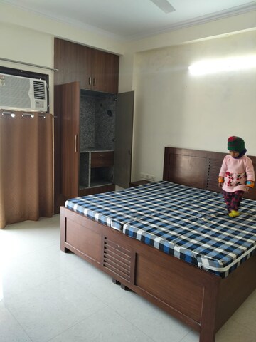 Bedroom in 1 BHK Builder Floor at RWA Residential Society, Sector 40 – for Rent