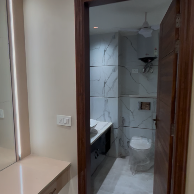 Bathroom, sector 23 4 Bedroom 502 Sq.Yd. Builder Floor In Sector 23 Gurgaon 8102275