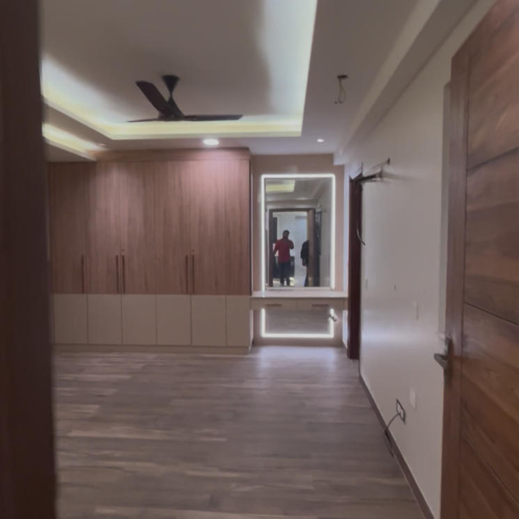 Room, sector 23 4 Bedroom 502 Sq.Yd. Builder Floor In Sector 23 Gurgaon 8102275