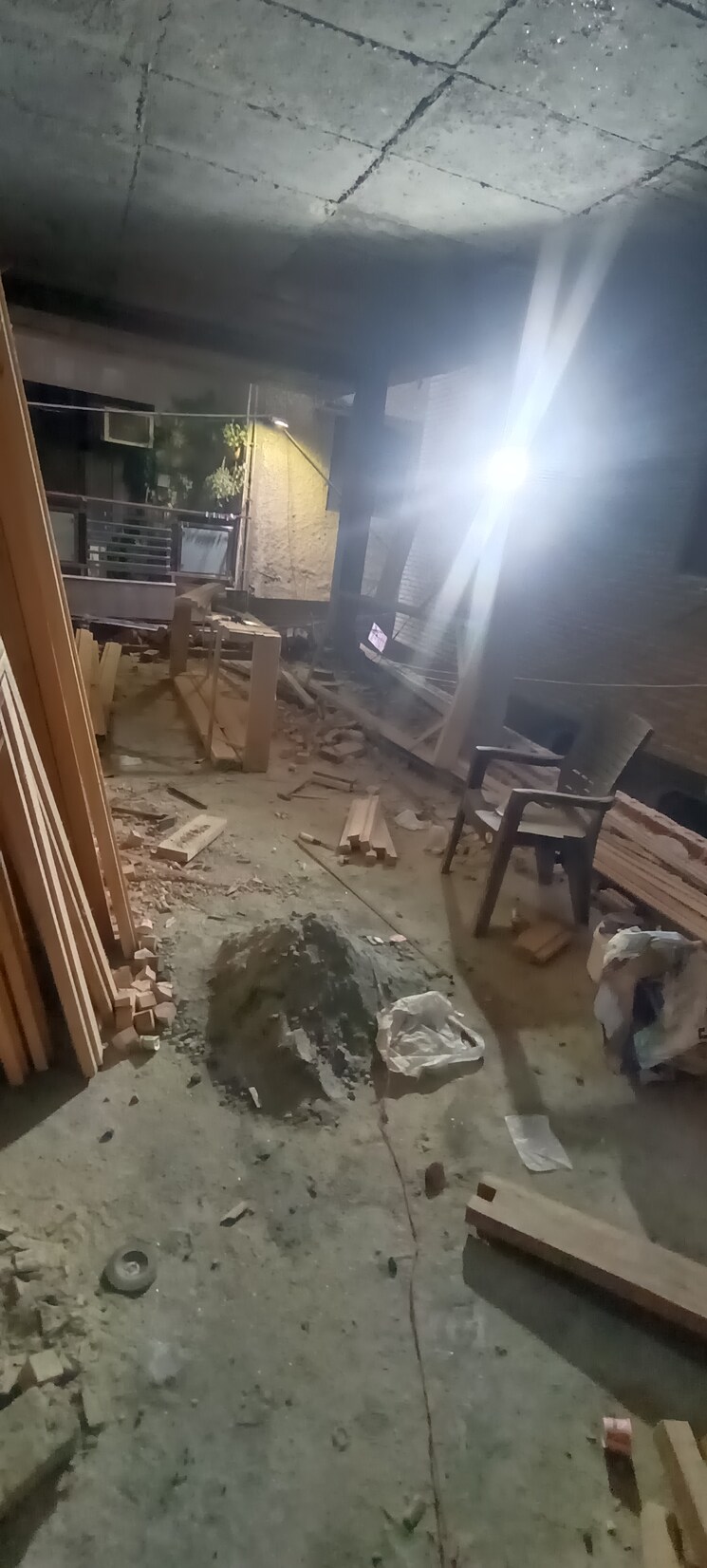  Parking, govindpuri 3.5 Bedroom 900 Sq.Ft. Builder Floor In Govindpuri Delhi 8102269