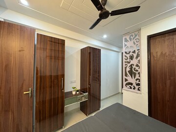 Furnished Amenities in  Pg at Ansal Plaza Sector-23, Sector 23 – for Rent