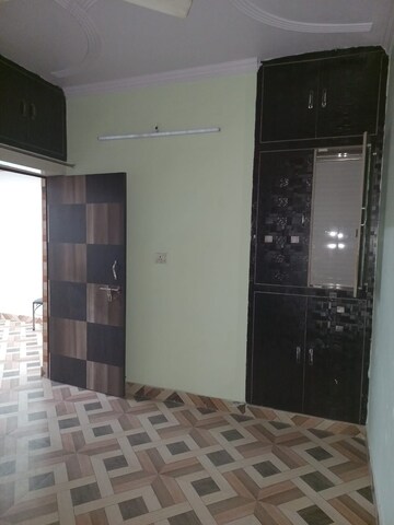 Room in 2 BHK Independent House at Dilshad Garden – for Rent