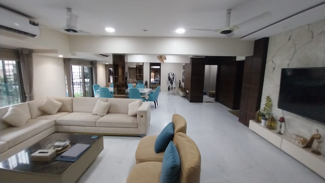 5 BHK + Servant Room Apartment For Sale in Shiv Parvati Apartments Andheri