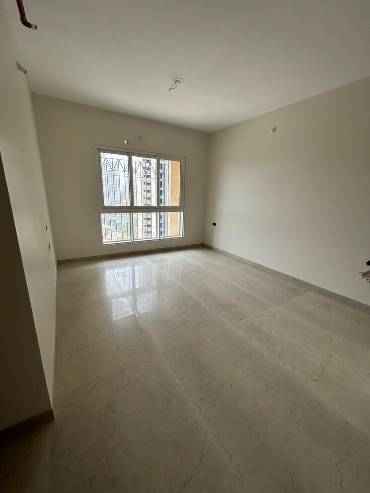 Room, dosti-west-county-phase-4-dosti-pine 2 Bedroom 735 Sq.Ft. Apartment In Balkum Pada Thane 8102322