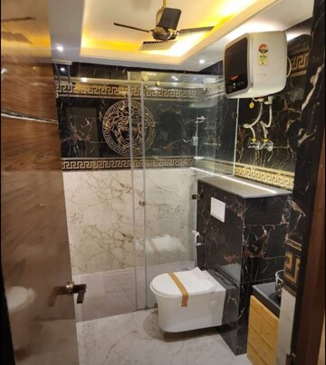 Kitchen in 3 BHK Apartment at Amrapali Princely Estate, Sector 76 – for Rent