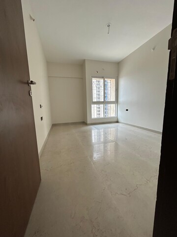 Room in 2 BHK Apartment at Dosti West County Phase 4 Dosti Pine, Balkum Pada – for Sale