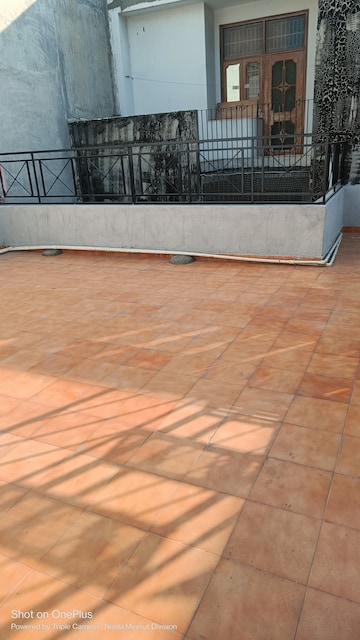 Balcony in 6+ BHK Villa at RWA Apartments Sector 70, Sector 70 – for Rent