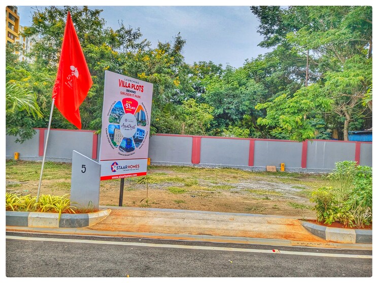 Garden, siruseri 4 Bedroom 1600 Sq.Ft. Villa In Siruseri Chennai 8102326