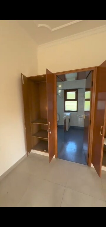 Living Room in 2 BHK Builder Floor at Sundar Nagar – for Rent