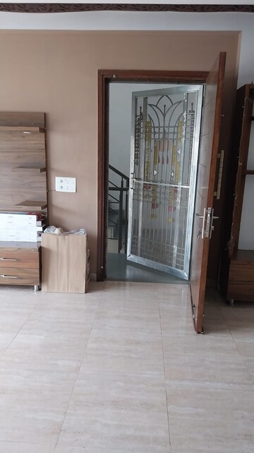 Room in 3 BHK Builder Floor at Puri Aman Vilas, Sector 89 – for Rent