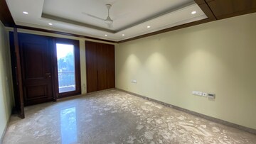 Room in 4 BHK Builder Floor at Greater Kailash – for Rent