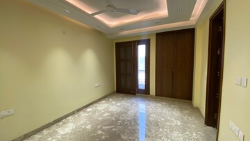 Room in 4 BHK Builder Floor at Greater Kailash – for Rent