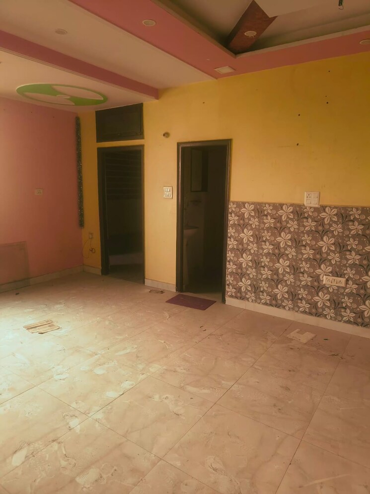 Room, shalimar-apartments-shalimar-garden 2 Bedroom 850 Sq.Ft. Builder Floor In Shalimar Garden Ghaziabad 8102395