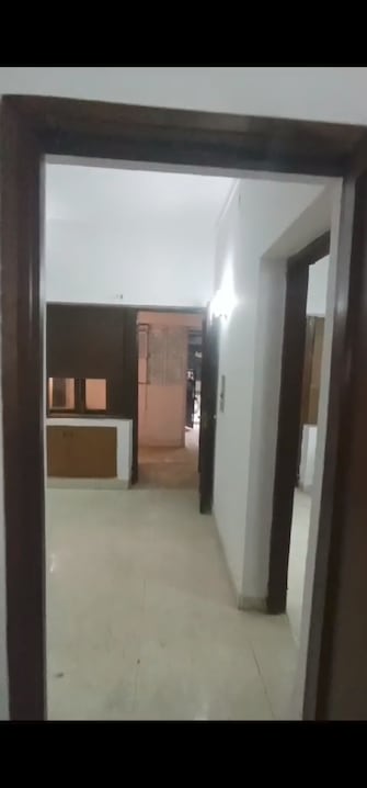 Commercial Office Space 200 Sq.Yd. For Rent in Kalkaji Delhi  8102425