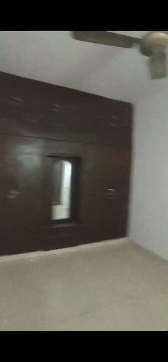 Commercial Office Space 200 Sq.Yd. For Rent in Kalkaji Delhi  8102425