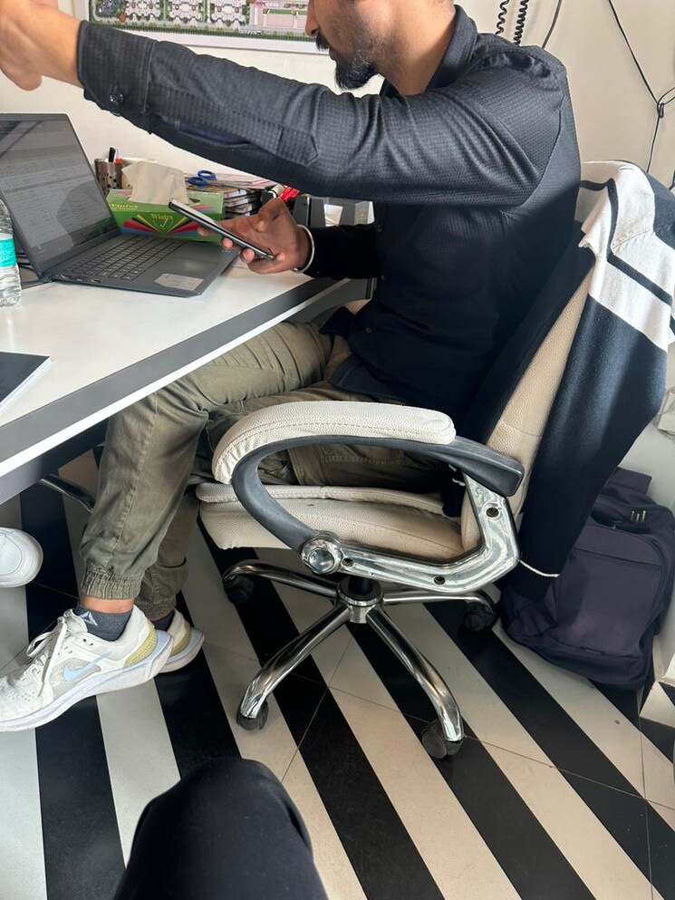 Master Bedroom, sushant-lok-2 4 Bedroom 2080 Sq.Ft. Builder Floor In Sector 57 Gurgaon 8102437