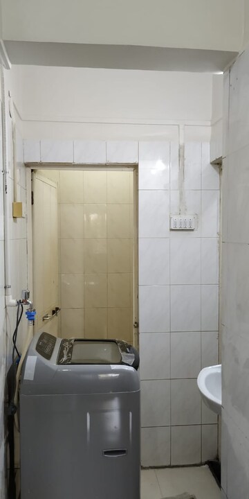 Bathroom in 1 BHK Apartment at Rajgad Chs Seawoods, Seawoods – for Rent