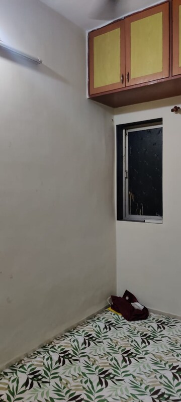 Room in 1 BHK Apartment at Rajgad Chs Seawoods, Seawoods – for Rent