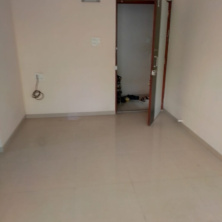Room, ghatkopar east 1 Bedroom 375 Sq.Ft. Apartment In Ghatkopar East Mumbai 8102451