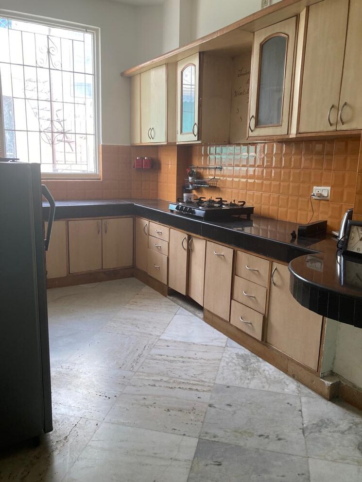 Kitchen, ansal-sushant-floors 3 Bedroom 1000 Sq.Ft. Builder Floor In Sushant Lok ii Gurgaon 8102460