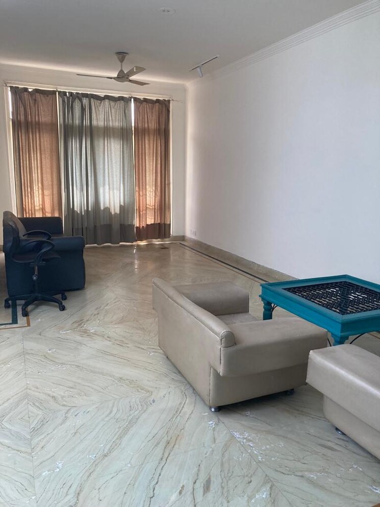 Living Room, ansal-sushant-floors 3 Bedroom 1000 Sq.Ft. Builder Floor In Sushant Lok ii Gurgaon 8102460