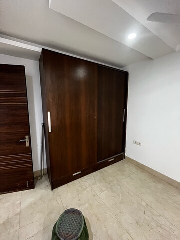 Room in 3 BHK Apartment at Chattarpur – for Rent