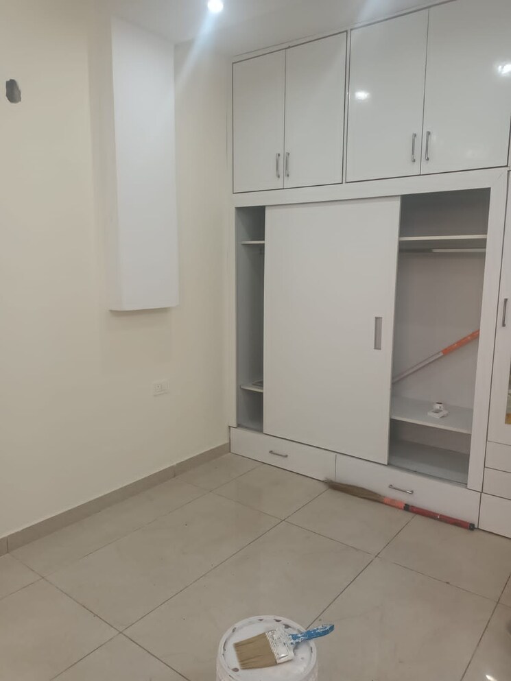 Room, panchkula urban estate 3 Bedroom 1500 Sq.Ft. Apartment In Panchkula Urban Estate Panchkula 8102505