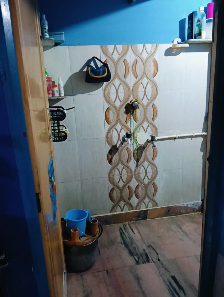 Bathroom, agarpara 2 Bedroom 780 Sq.Ft. Apartment In Agarpara Kolkata 8102513