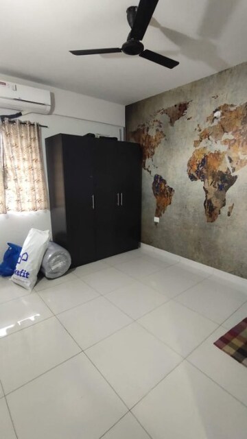 Room in 2 BHK Apartment at Provident Kenworth, Rajendra Nagar – for Rent