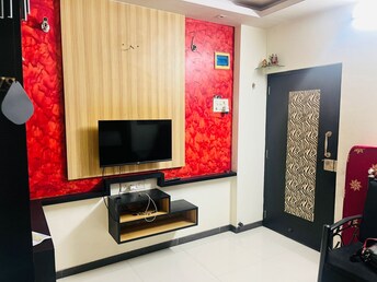 1 BHK Apartment For Rent in Neelganga Apartment Lower Parel Mumbai  8102558