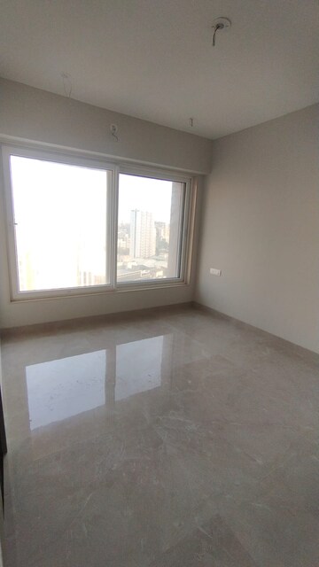 Bedroom in 2 BHK Apartment at Andheri West – for Rent