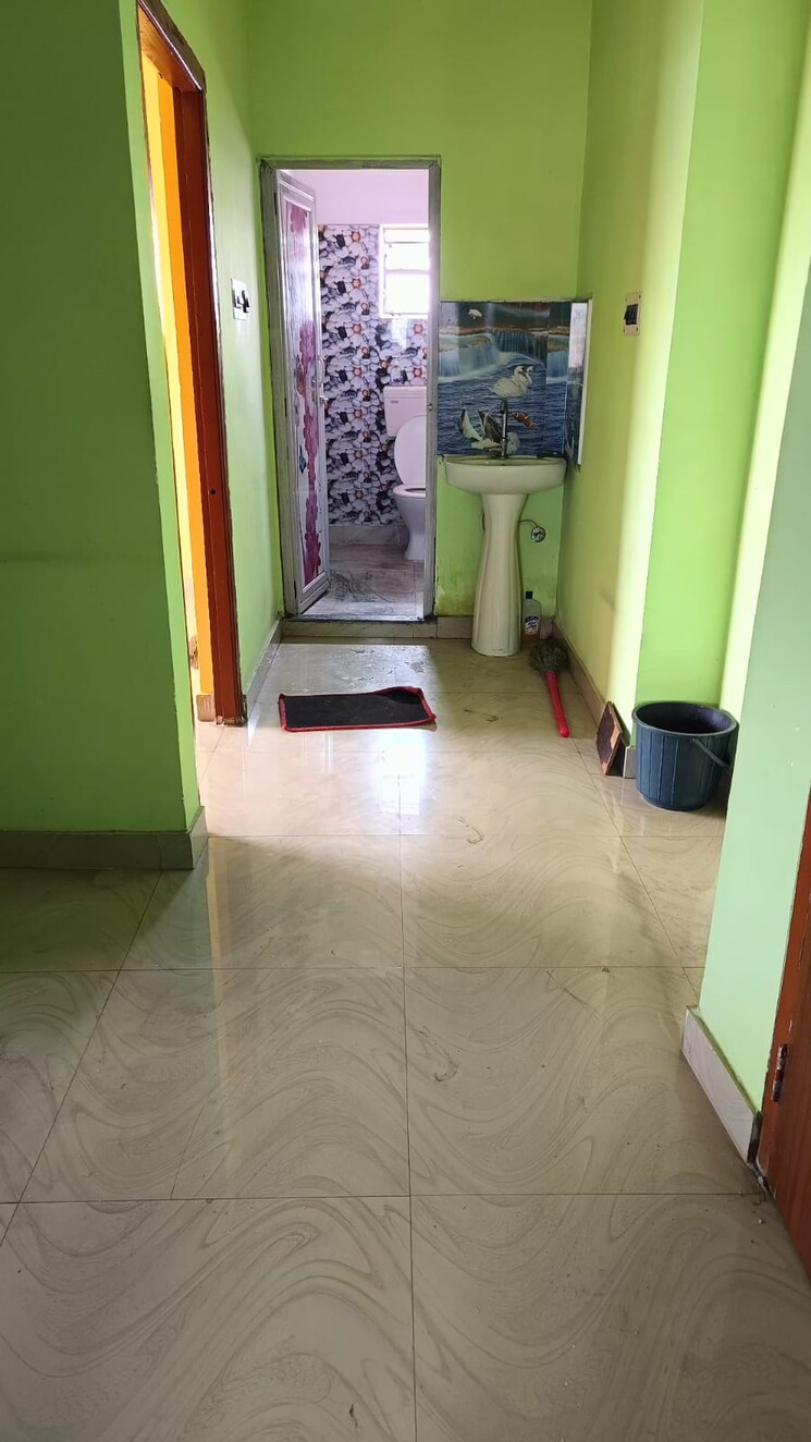 undefined, agarpara 2 Bedroom 718 Sq.Ft. Apartment In Agarpara Kolkata 8102599