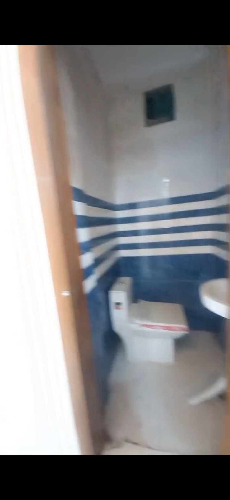 Bathroom, noor nagar 3 Bedroom 990 Sq.Ft. Apartment In Noor Nagar Delhi 8102602