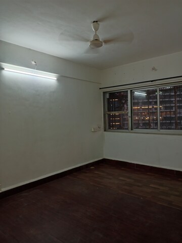 Bedroom in 1 BHK Apartment at Andheri West – for Rent