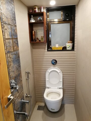 Bathroom in 1 BHK Apartment at Andheri West – for Rent