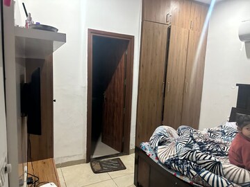 Bedroom in 3 BHK Apartment at Sector 74 A – for Rent