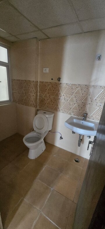 Bathroom in 2.5 BHK Apartment at Amrapali Riverview, Amrapali Leisure Valley – for Rent