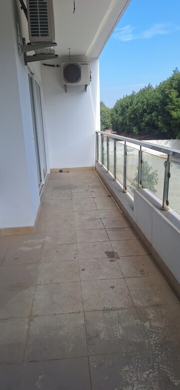 Balcony in 4 BHK Builder Floor at SS Linden, Sector 84 – for Rent