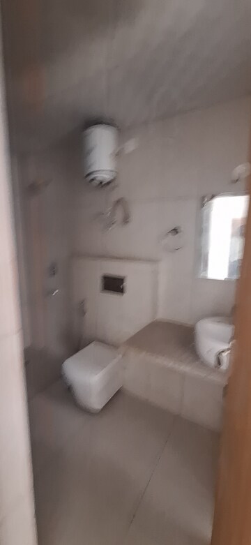 Bathroom in 4 BHK Builder Floor at SS Linden, Sector 84 – for Rent