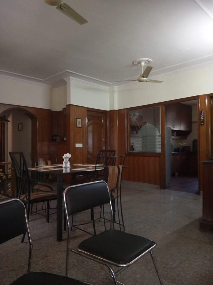 Gym, green park extension 6+ Bedroom 620 Sq.Yd. Villa In Green Park Extension Delhi 8102811