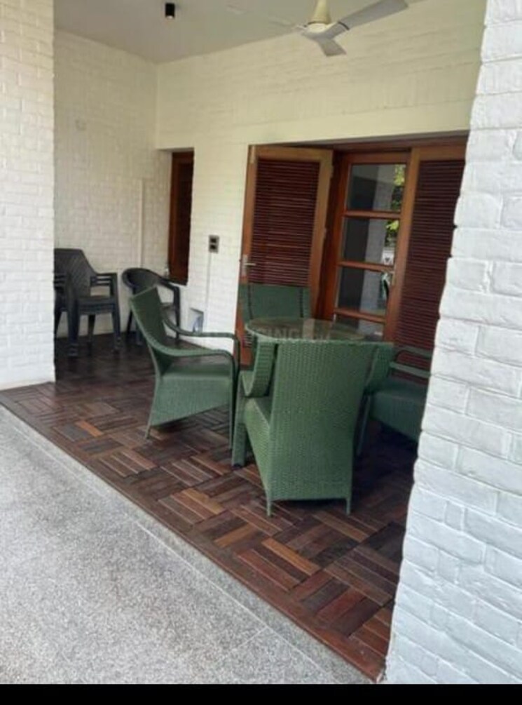 Living Room, palam-vihar-residents-association 6 Bedroom 450 Sq.Yd. Independent House In Palam Vihar Gurgaon 8102813