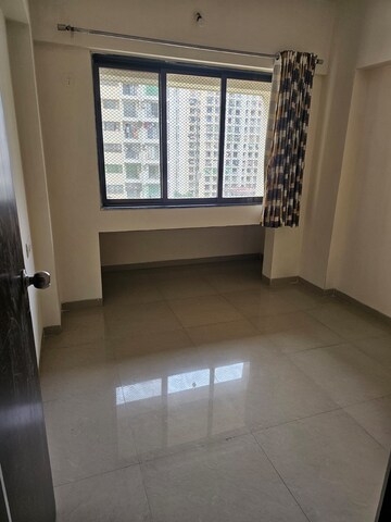 Room in 1 BHK Apartment at Ekta Parks Ville, Virar West – for Rent