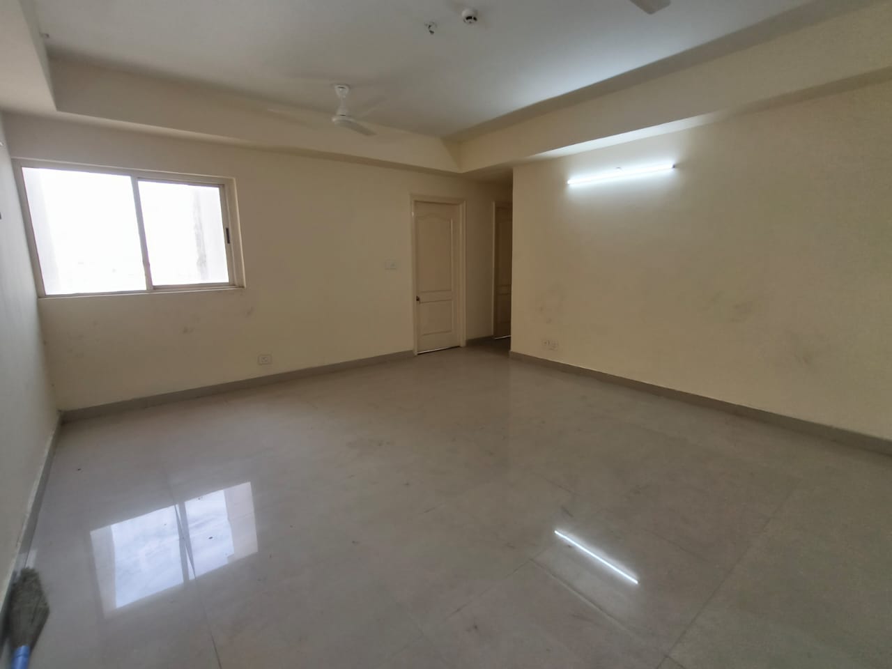 3 BHK + Servant Room 2510 Sq.Ft. Apartment in Dasnac Burj